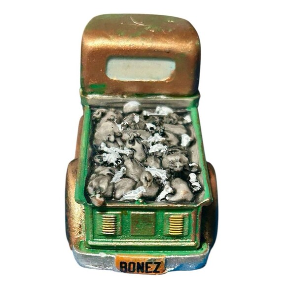 Lemax 2024 Spooky Town Village Accessory Garbage Pick-Up Truck #43705 EUC - Picture 4 of 9